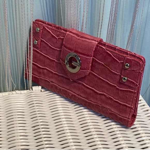 Guess Pink Patent Wallet - Picture 14 of 17